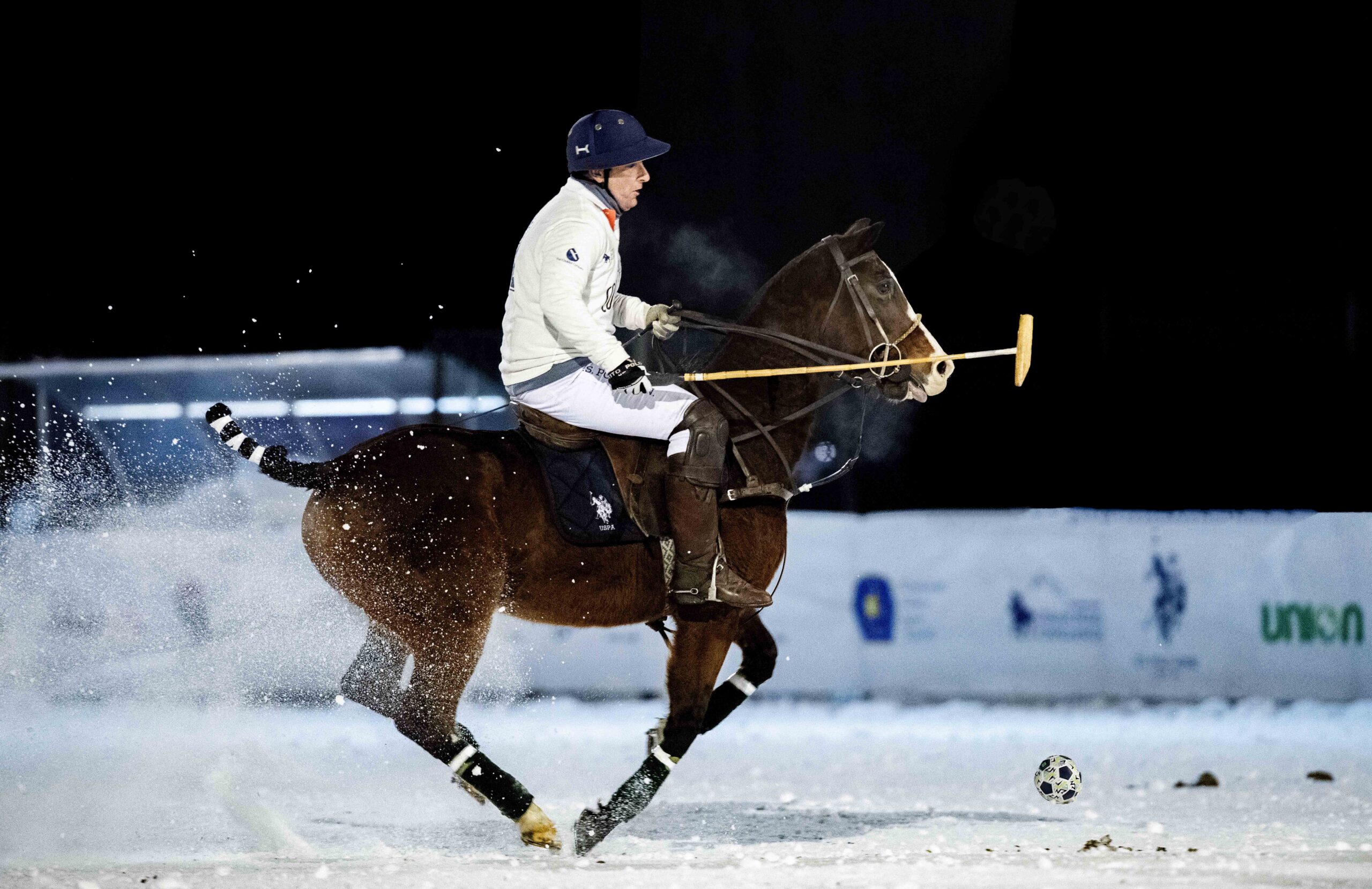Courmayeurmontblanc - Castagnata in quota e i Corni delle Alpi